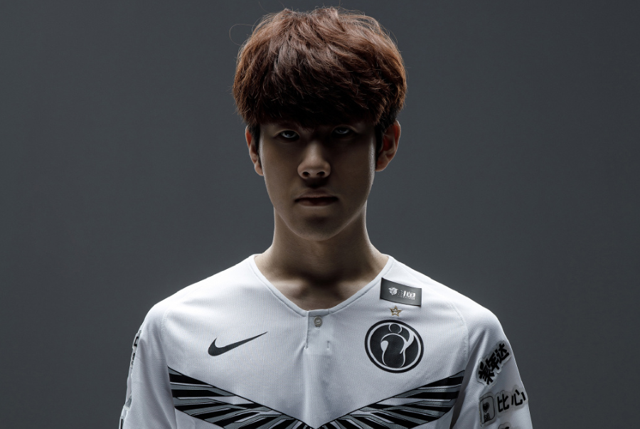 秋季赛常规赛第二轮第四周王者时刻：诺言、Alan重返赛场