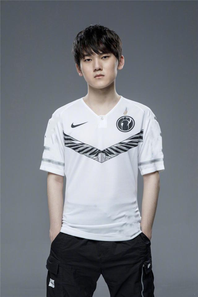 XLG Esports 意外轻松击败 Wolves - VCT 2025： 中国第一阶段结果