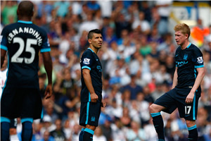 Hanwha Life Esports 晋级 LCK Cup 2025 季后赛第二轮，击败了 T1 。