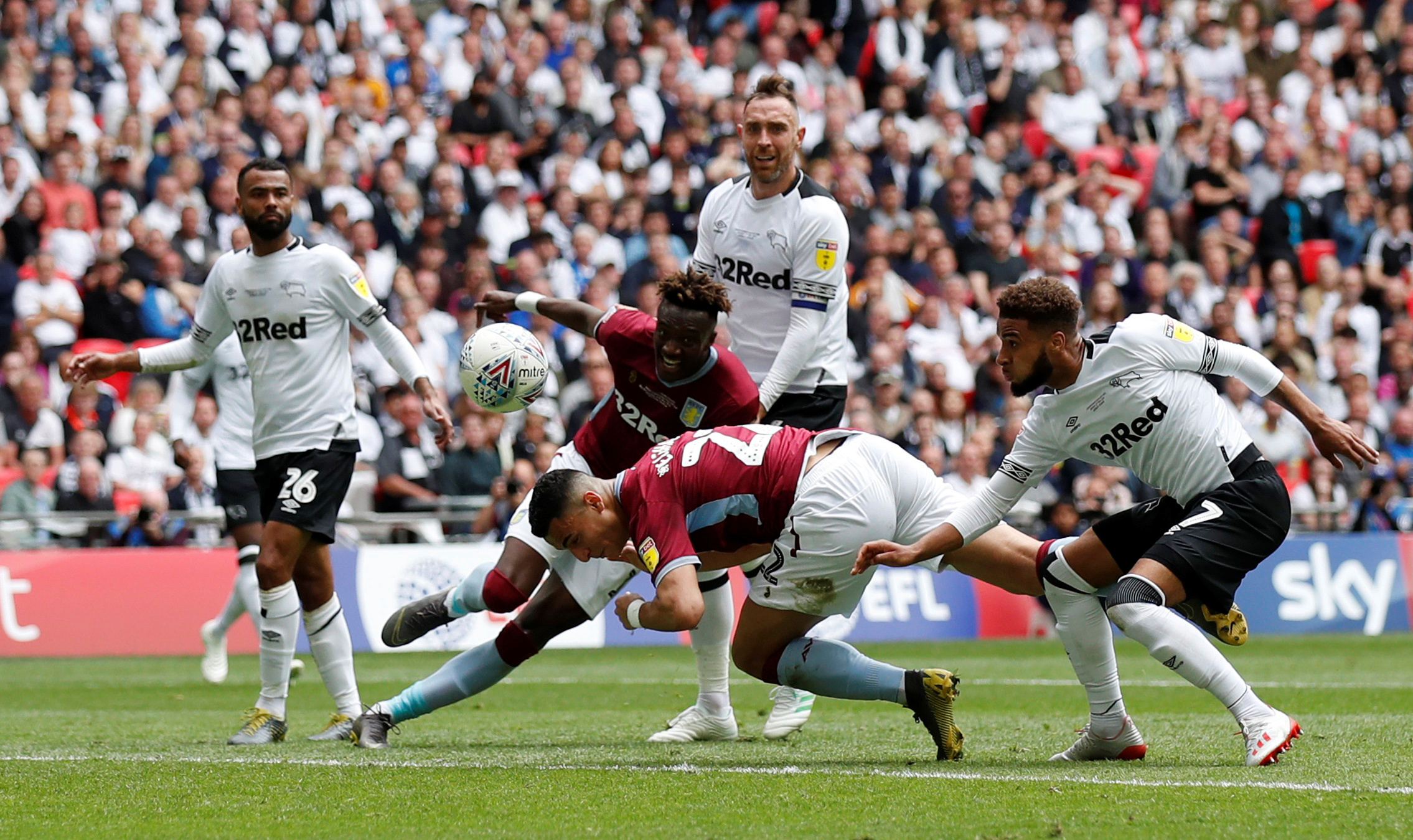 Zorah ：很期待Life选手选出兰博等英雄来和我碰撞